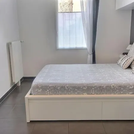 Apartamento Red House Suresnes