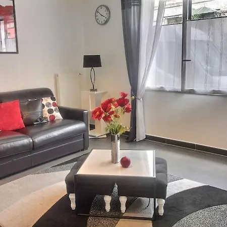 Apartamento Red House Suresnes